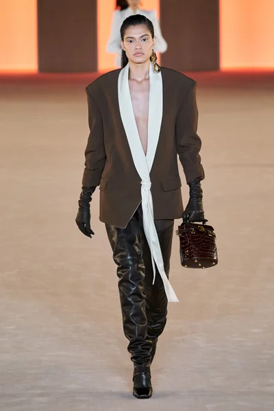 Look 45
